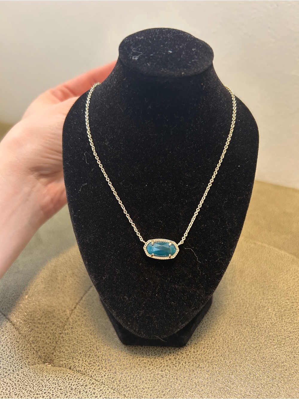 Kendra Scott Teal Elle Oval Pendant Necklace